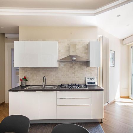 Little Rock Guest House Gaeta Ngoại thất bức ảnh