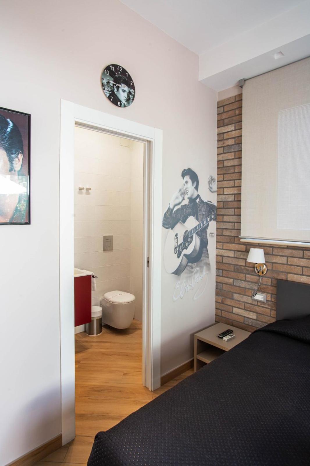Little Rock Guest House Gaeta Ngoại thất bức ảnh