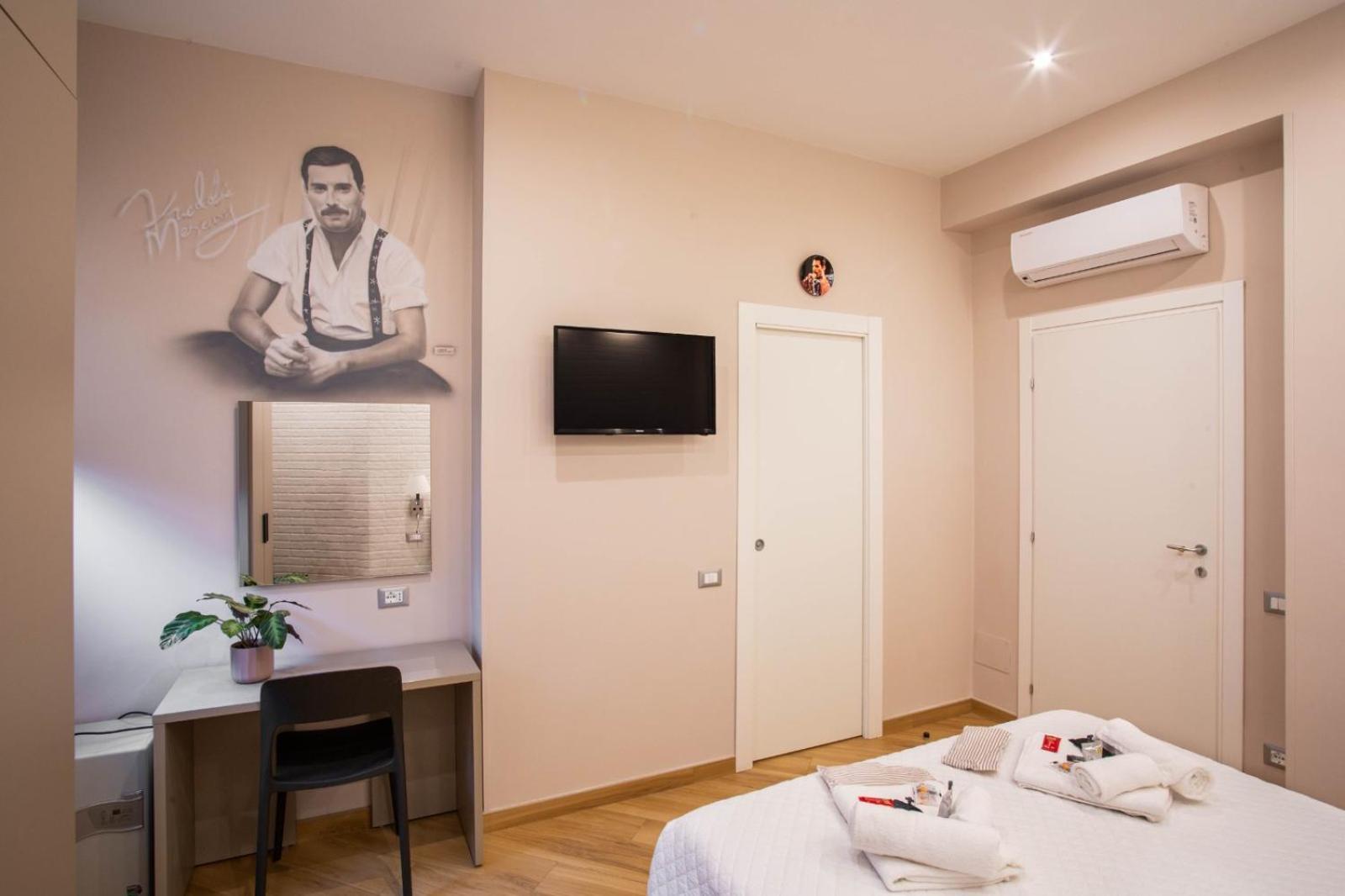 Little Rock Guest House Gaeta Ngoại thất bức ảnh