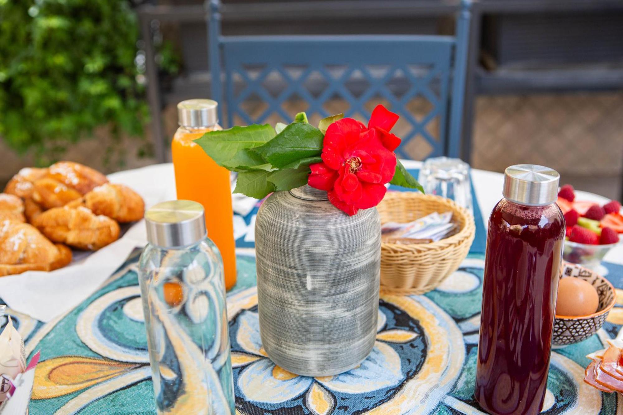 Little Rock Guest House Gaeta Ngoại thất bức ảnh